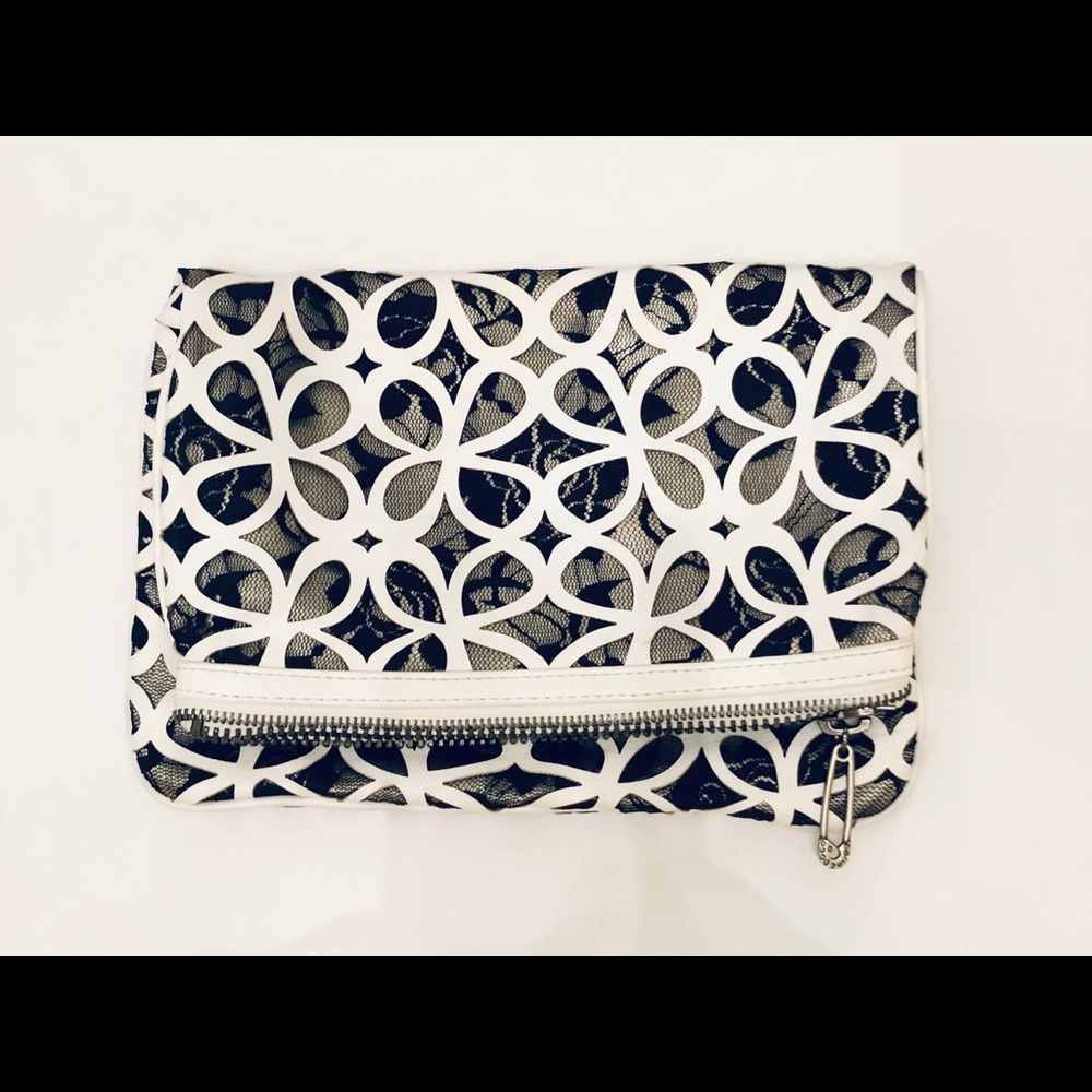 Rachel Roy clutch EUC- white / black
